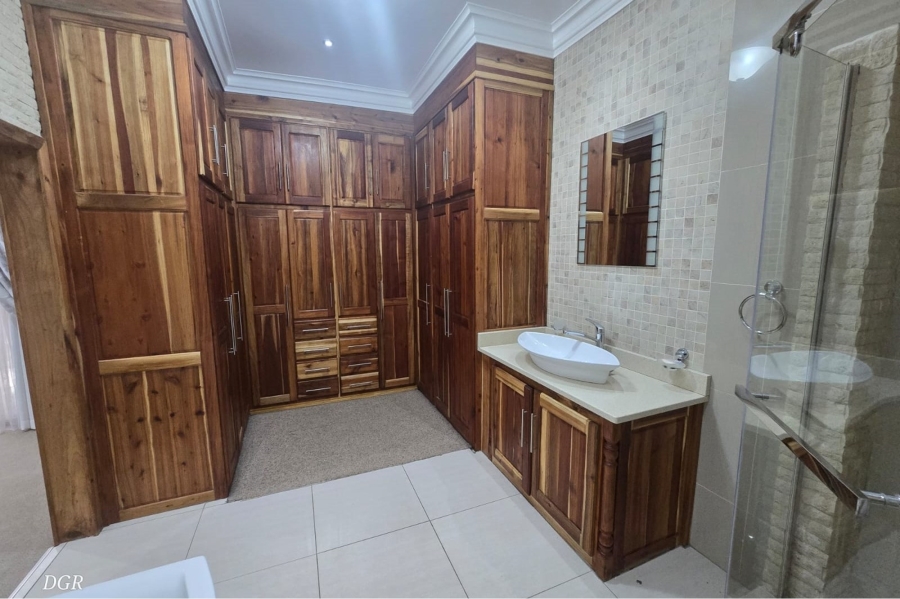 4 Bedroom Property for Sale in Hadison Park Northern Cape